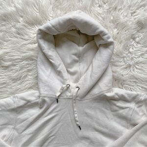 ❌ SOLD! Uniqlo White Hoodie